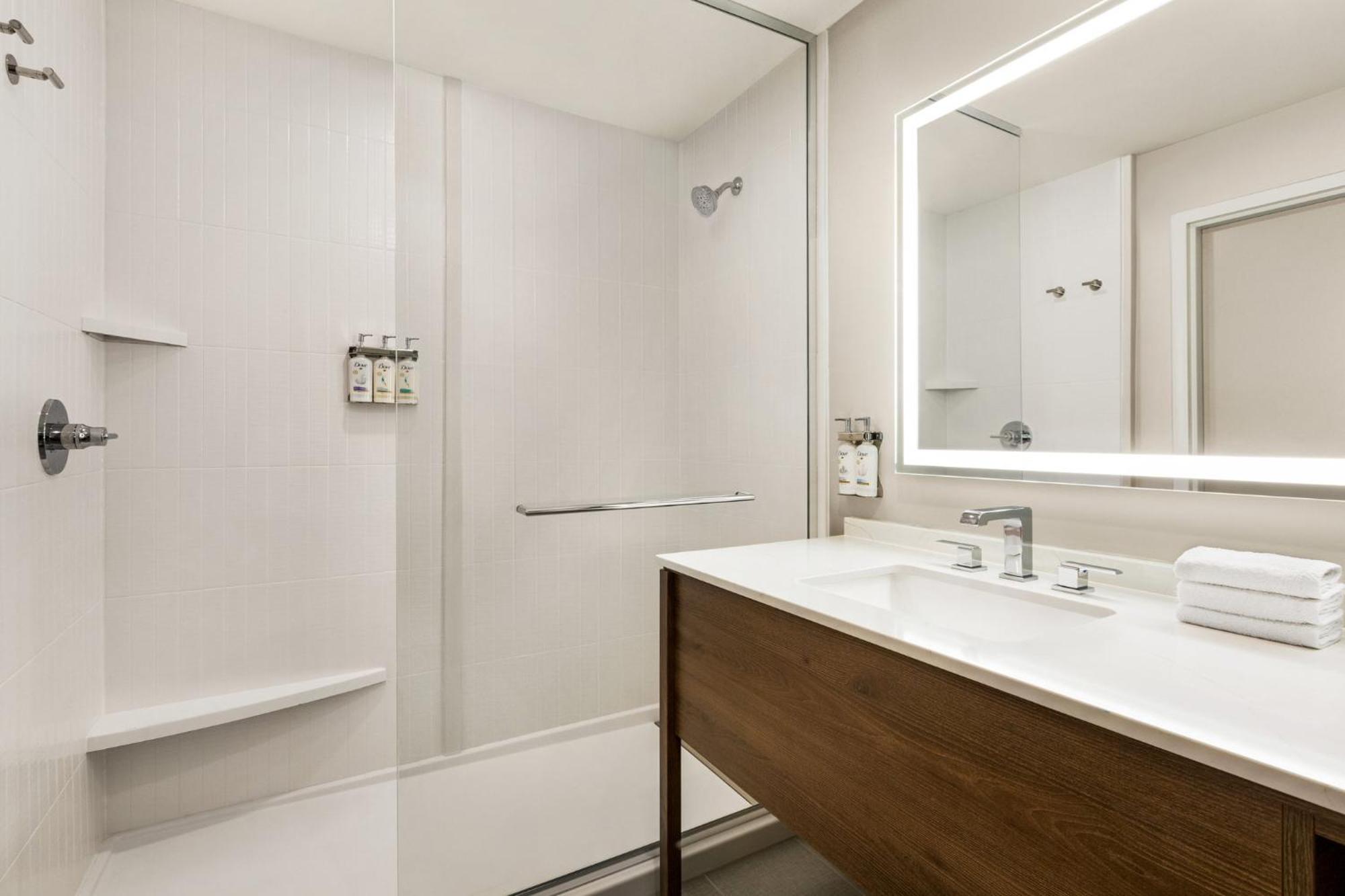 Staybridge Suites Greenville - Medical Center By Ihg Екстериор снимка